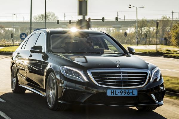 Taxi Amsterdam Schiphol Minibus Touringcar Vip privé chauffeur pendeldient congress evenement groeps vervoer taxibedrijf busbedrijf touringcarbedrijf Tours Tour Netherlands Holland Keukenhof Zaanse Schans Volendam